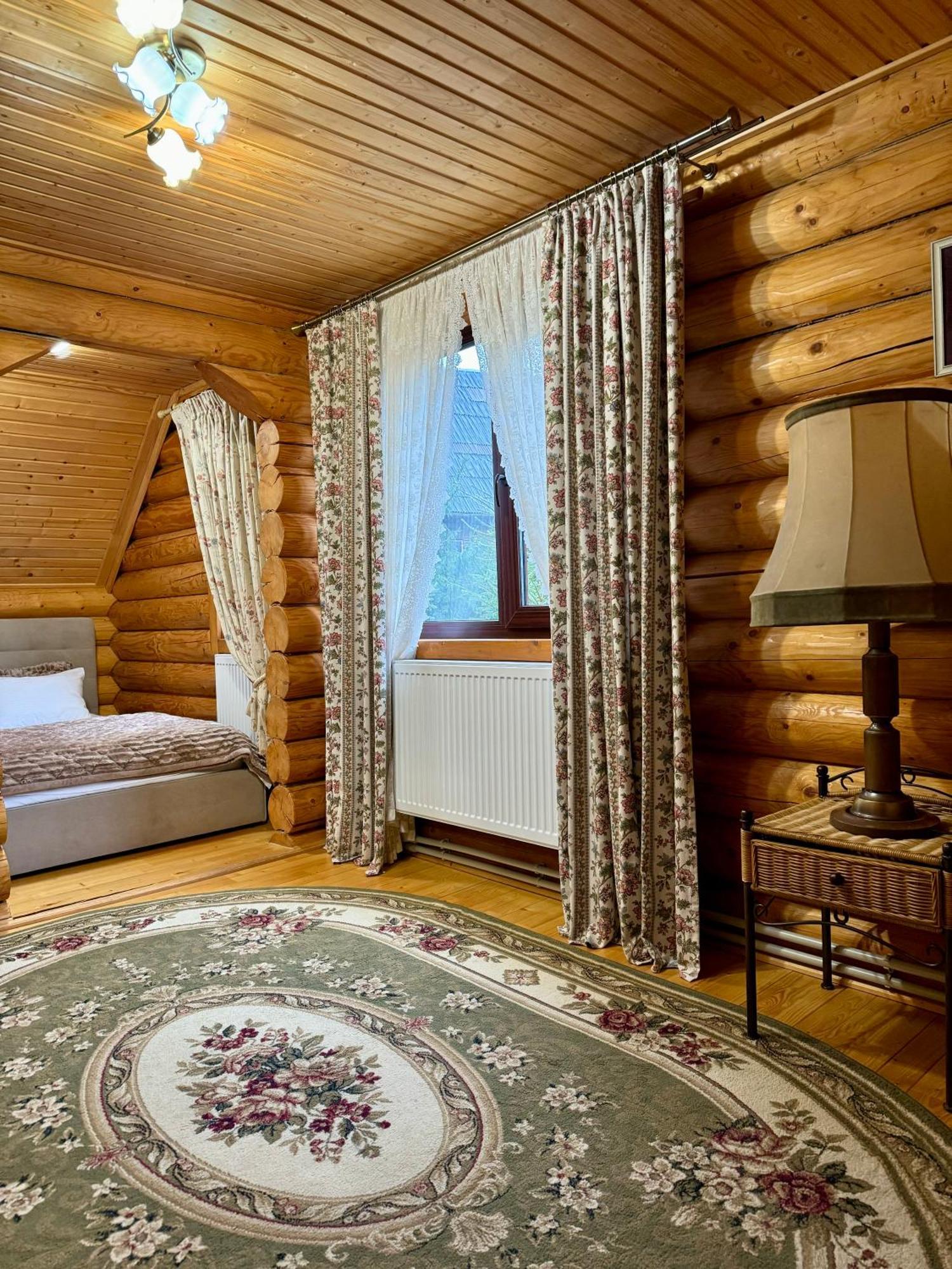 Cottage Polyanitsa Окремий Котедж З Каміном 布克维 外观 照片