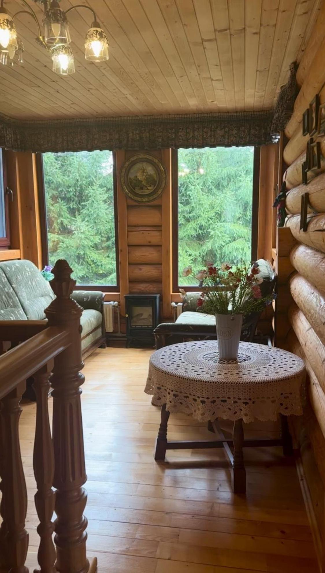 Cottage Polyanitsa Окремий Котедж З Каміном 布克维 外观 照片